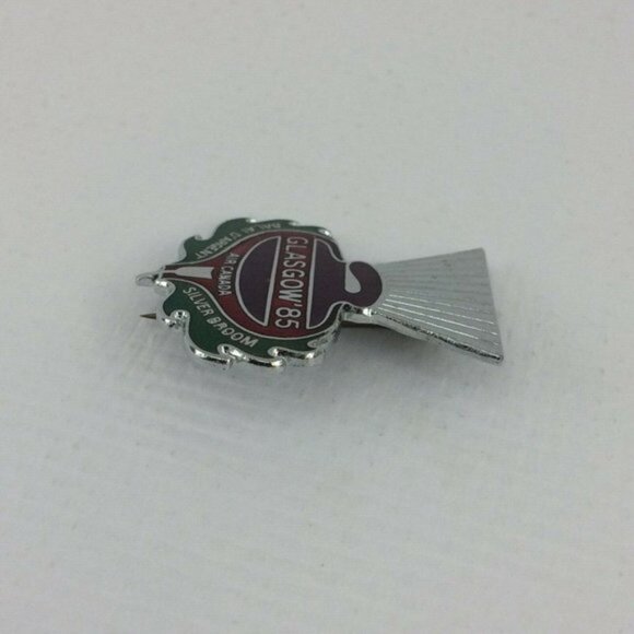 Vintage Air Canada Glasgow 1985 Silver Broom World Curling Championship Pin - Picture 12 of 12